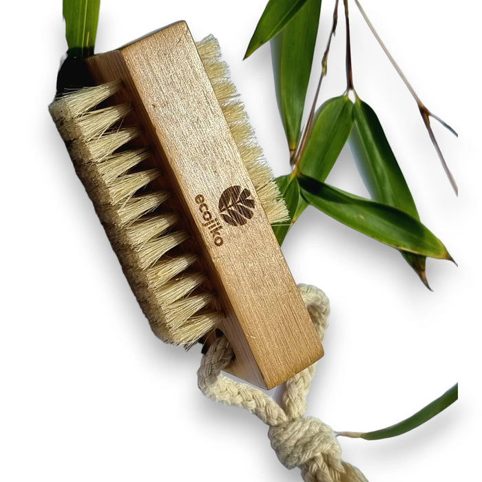 Natural Wooden Nail Brush | Sustainable Bamboo Nail Beauty Brush with Plant Based Bristles